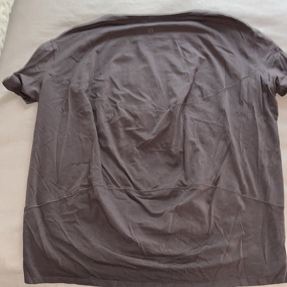 LILULEMON TEE - Picture 2 of 2